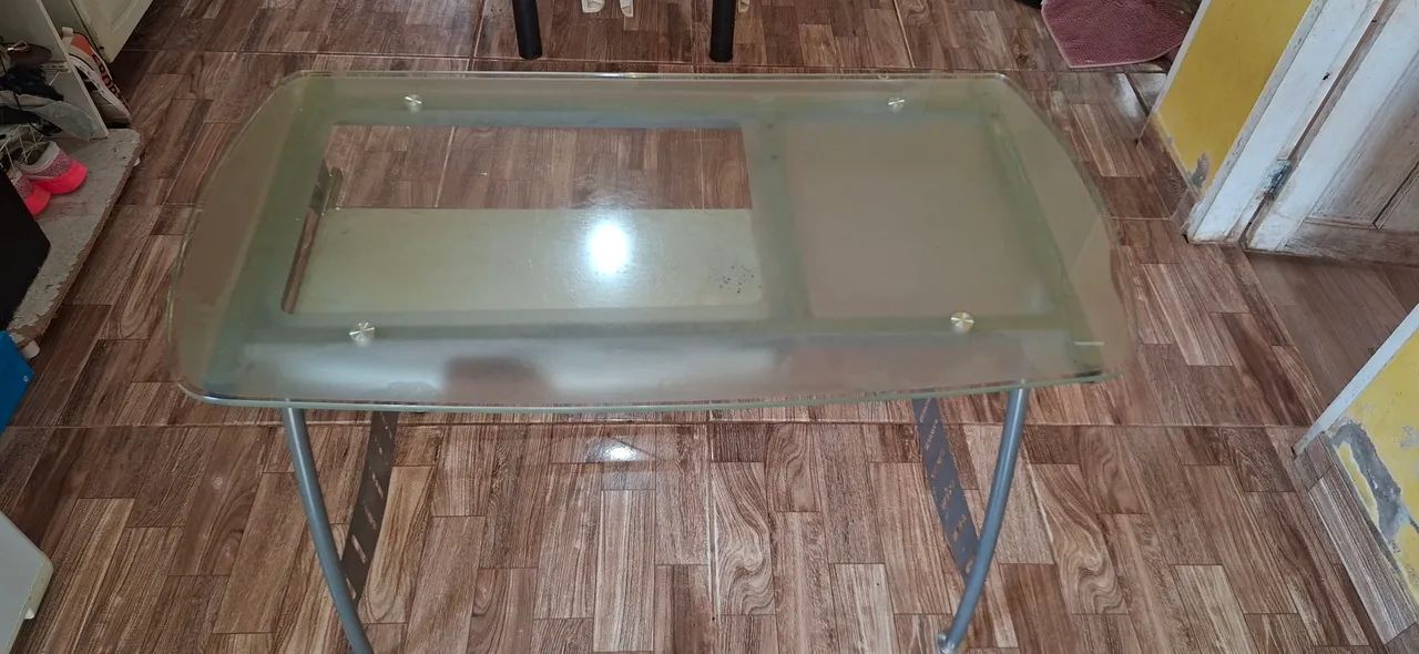 Mesa de vidro temperado 