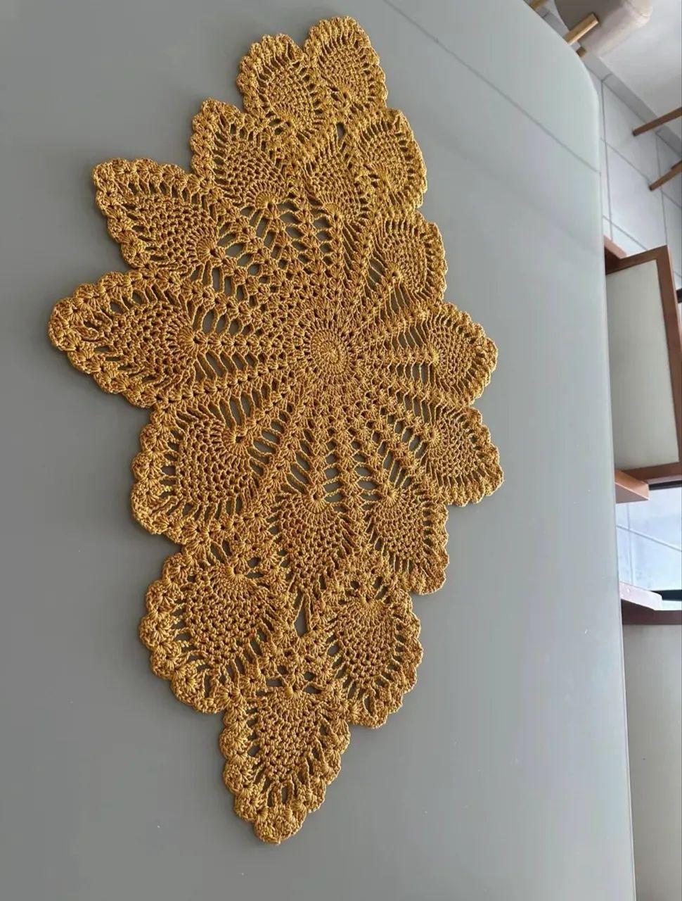 Trilho de mesa em crochê  - Foto 5