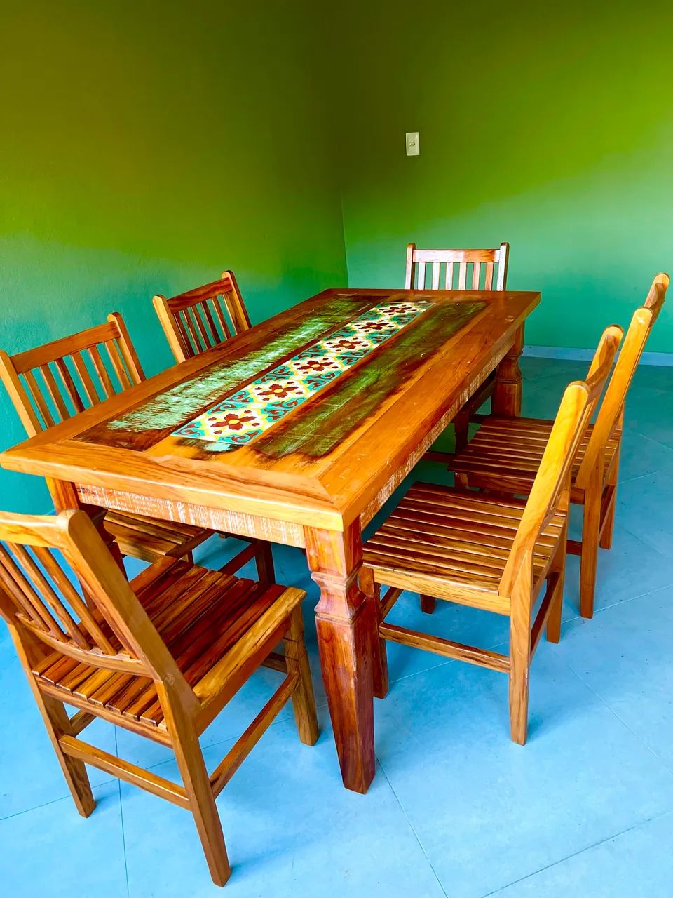 Jogo de mesa com 6 cadeiras mesa em ladrilhos - Foto 4