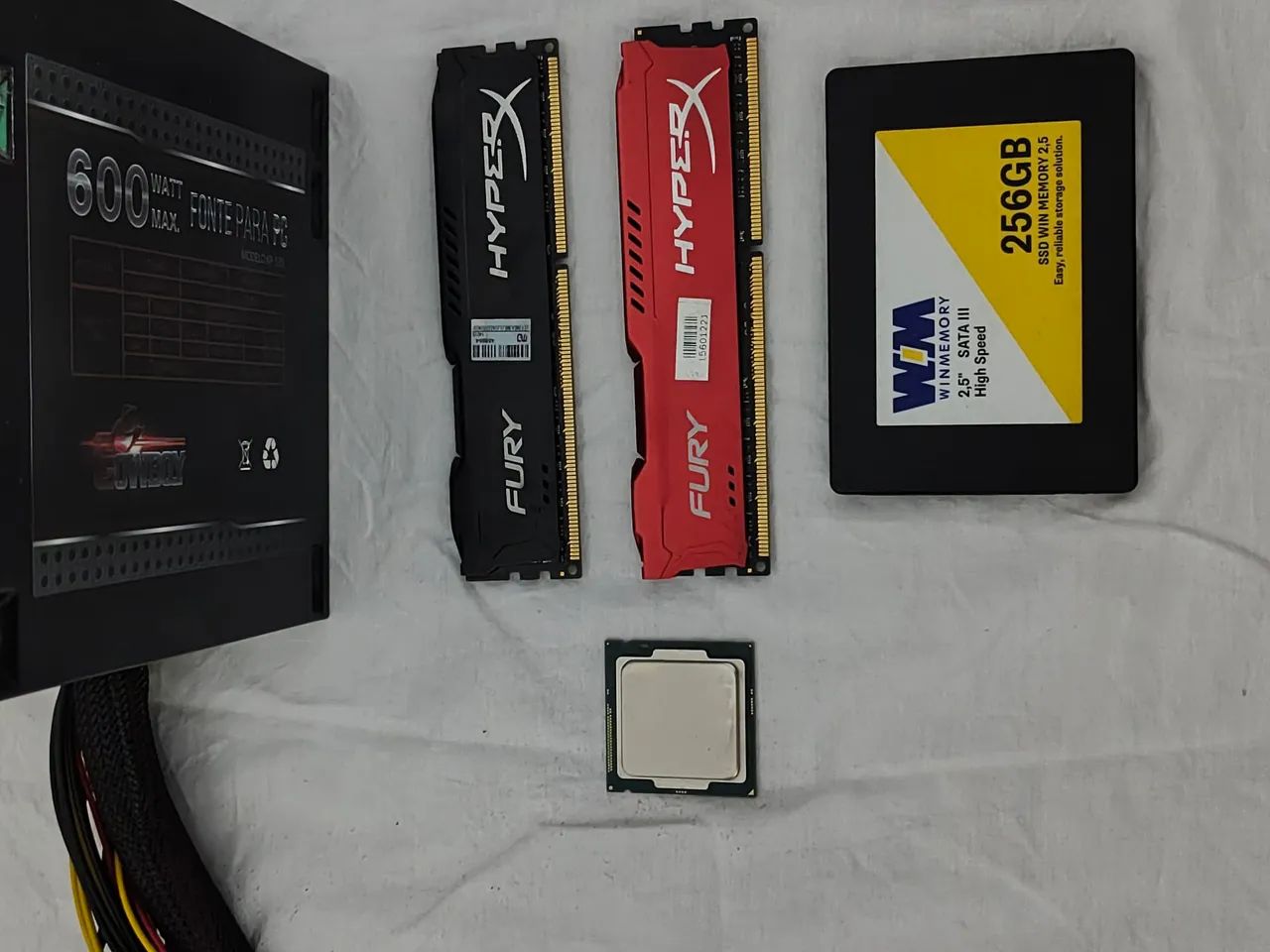 Kit i7 4790k 16GB DDR3 hyperX SSD wim 256GB - Peças de Hardware