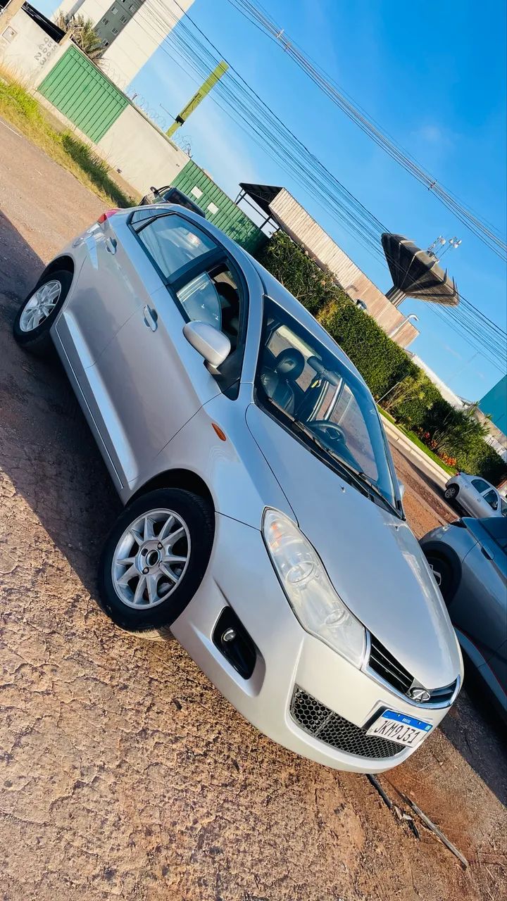 Chery Celer Hatch 1.5 16V Flex 5P 2013