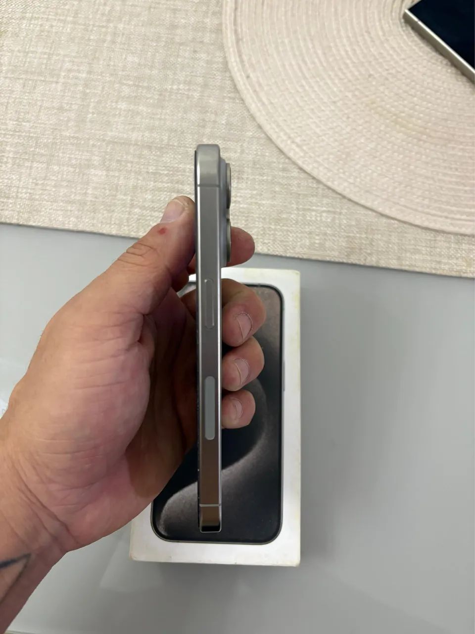 iPhone 15 pro prata  - Foto 4