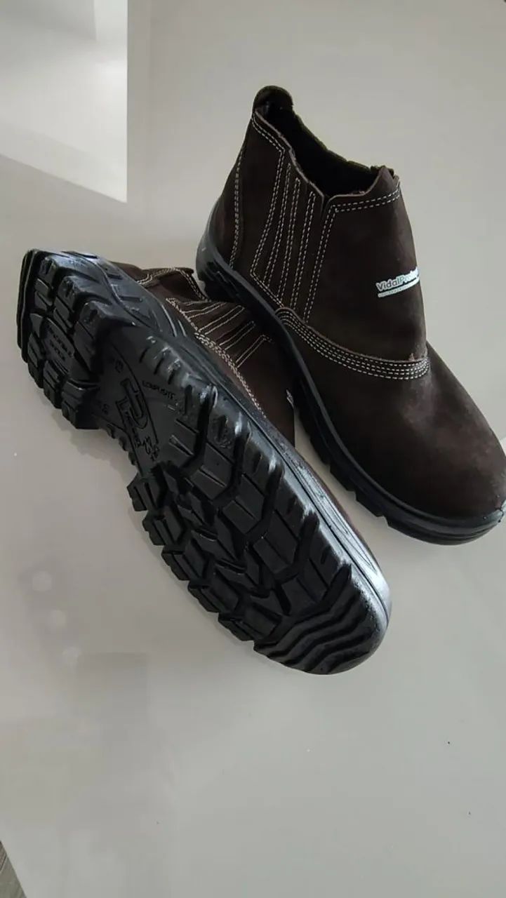 Bota de segurança NOVA - Foto 2