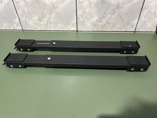 Suporte com rodinhas móvel ajustável