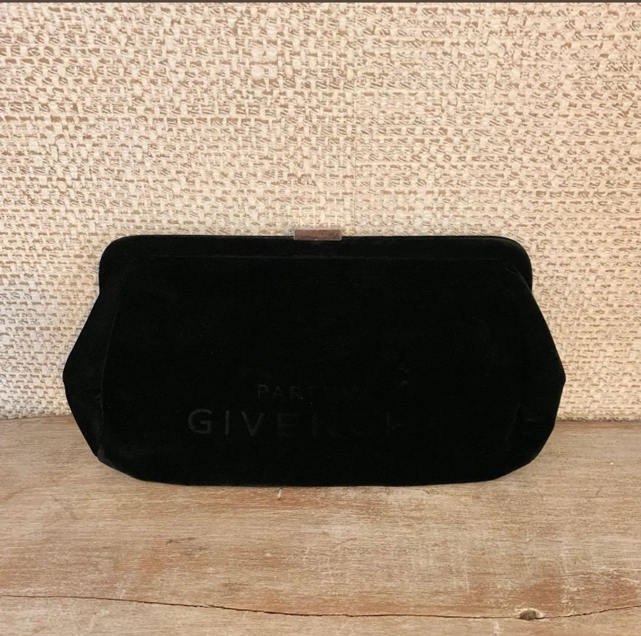 Givenchy -usei como clutch- em veludo alemão preto - necessaire   - Foto 3