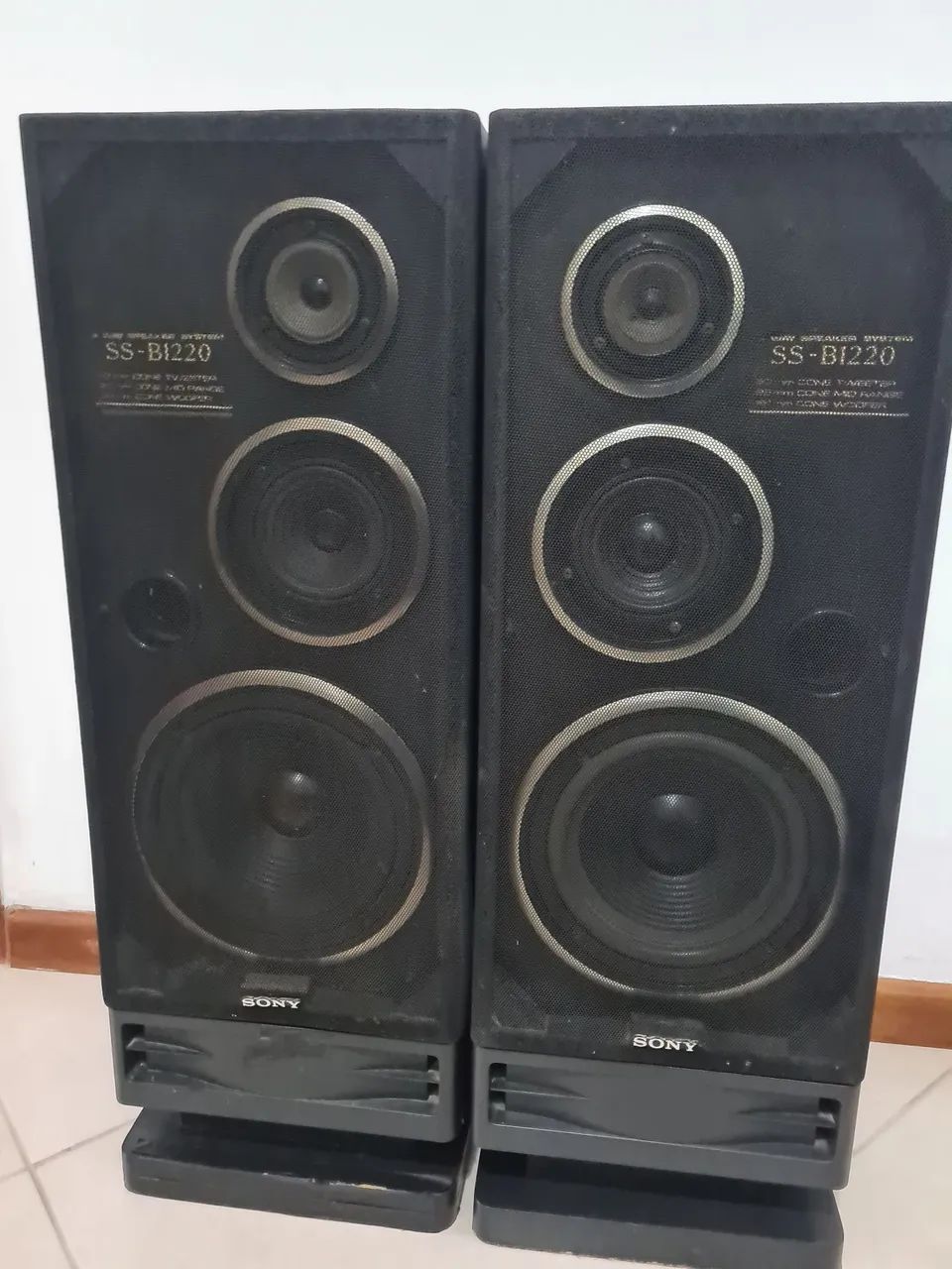 Par Caixas Sony LBT - Foto 3