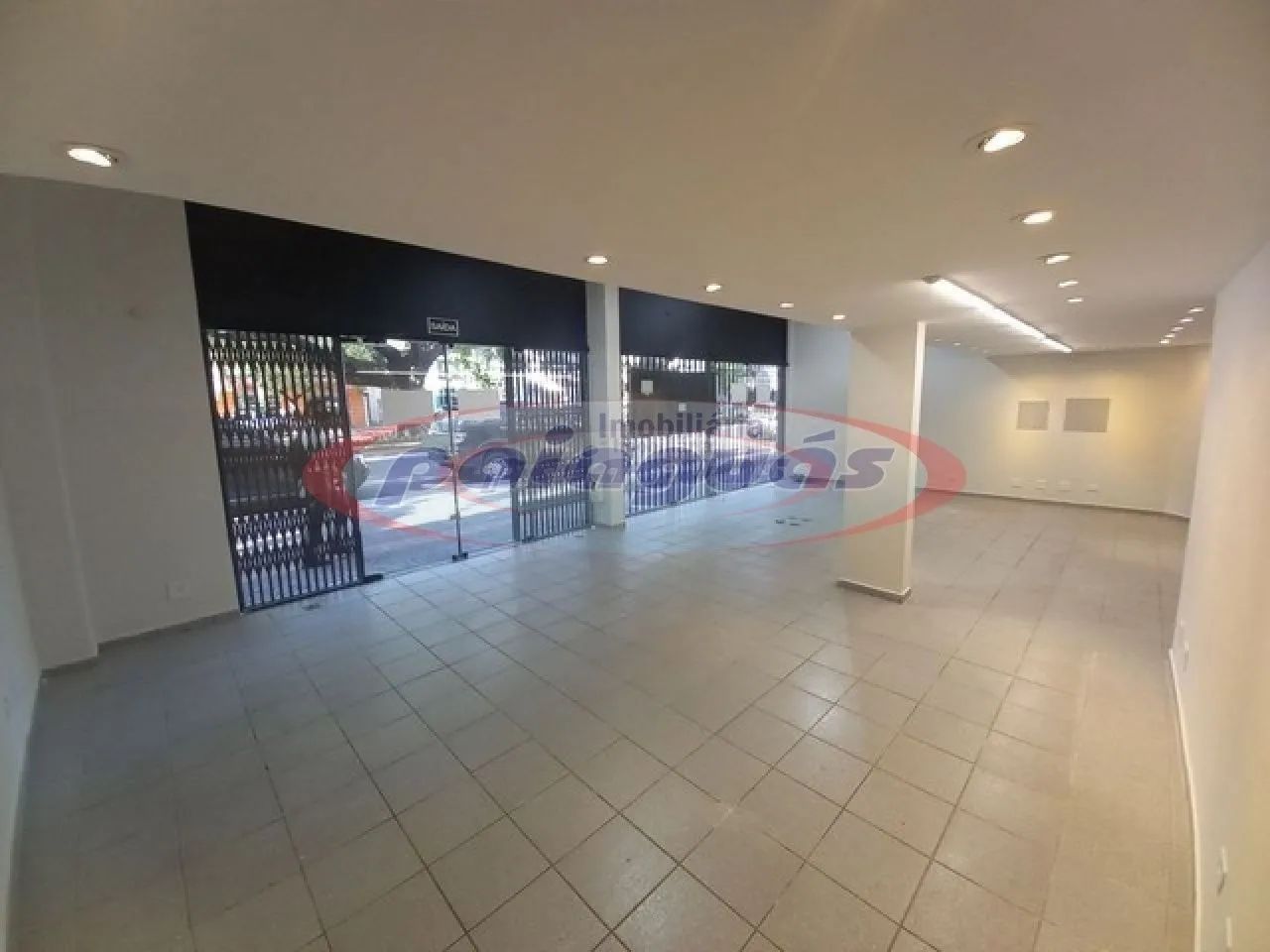 Sala térrea para alugar na Zona 02 - Próximo ao centro - Foto 4