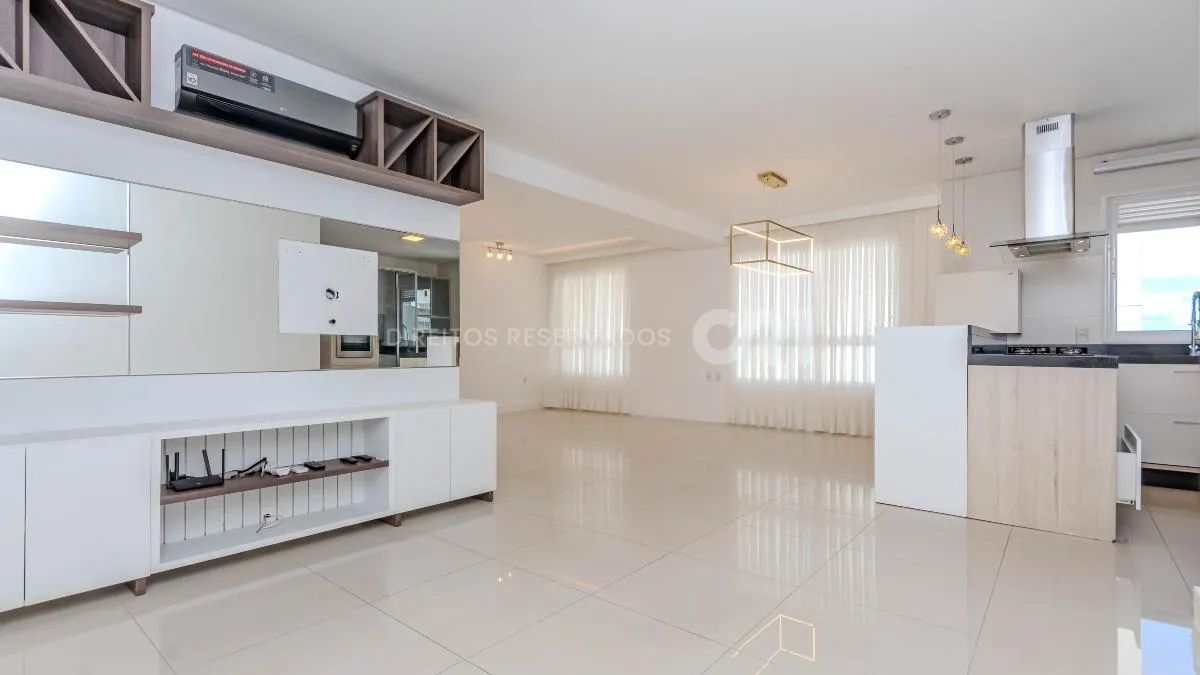 Cobertura com 4 suítes no Edificio Splendore Del Mare na Meia Praia em Itapema - Foto 2