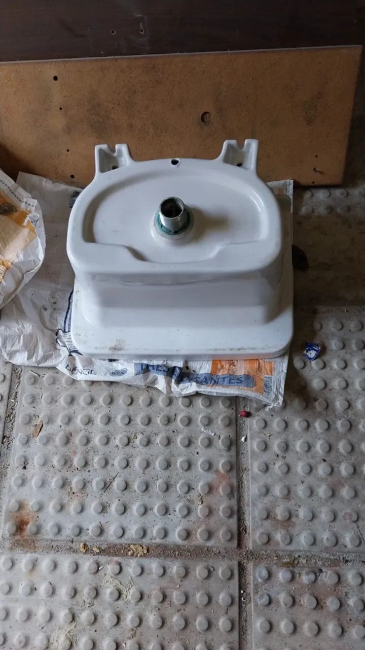 Tanque de louça Deca com válvula inclusa - Foto 2