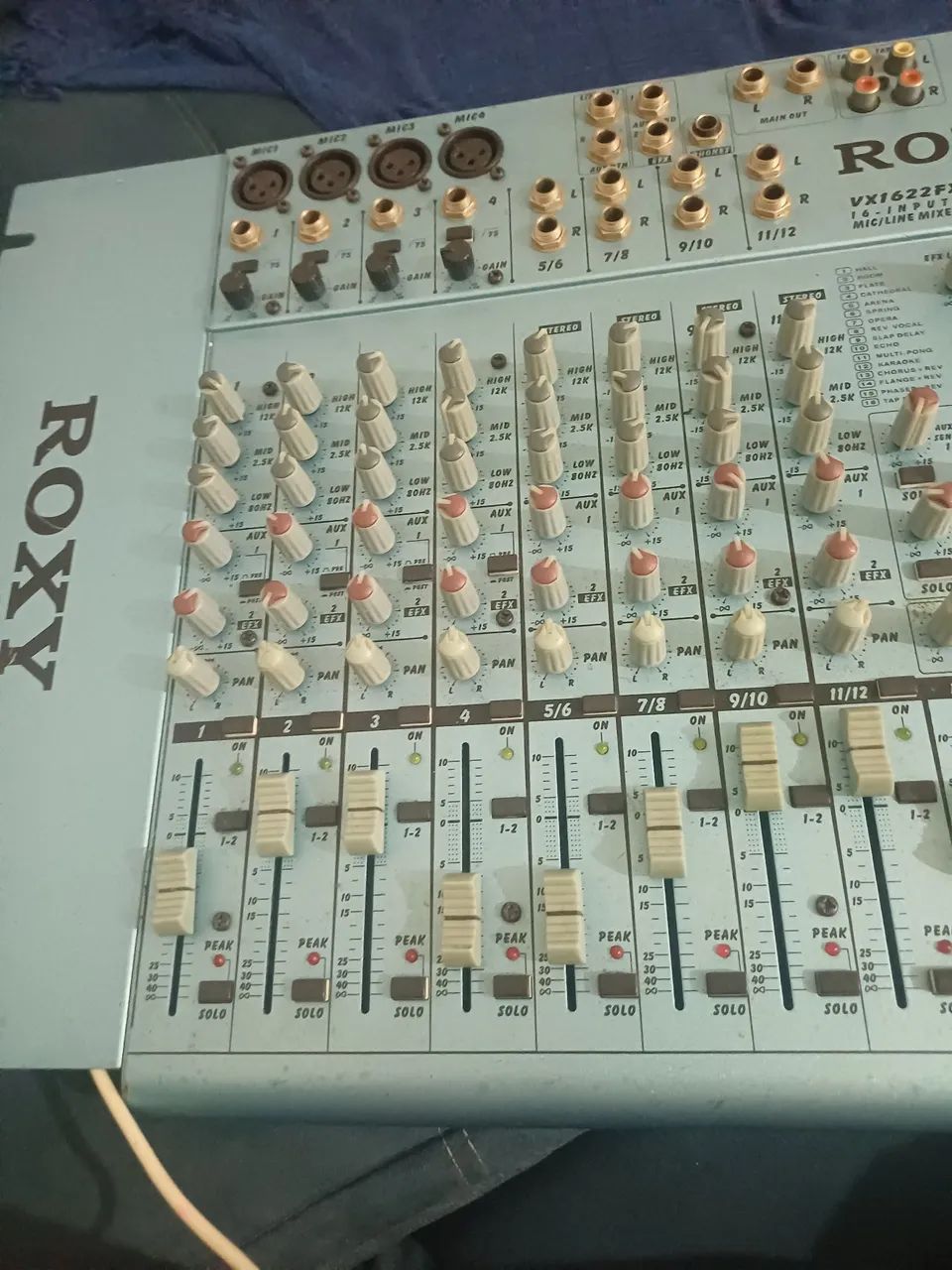 VENDO MESA ROXY 12 CANAIS! - Foto 5