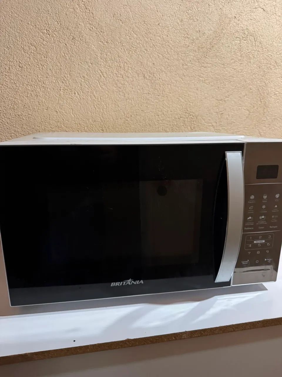 Vendo microondas BRITÂNIA  - Foto 2