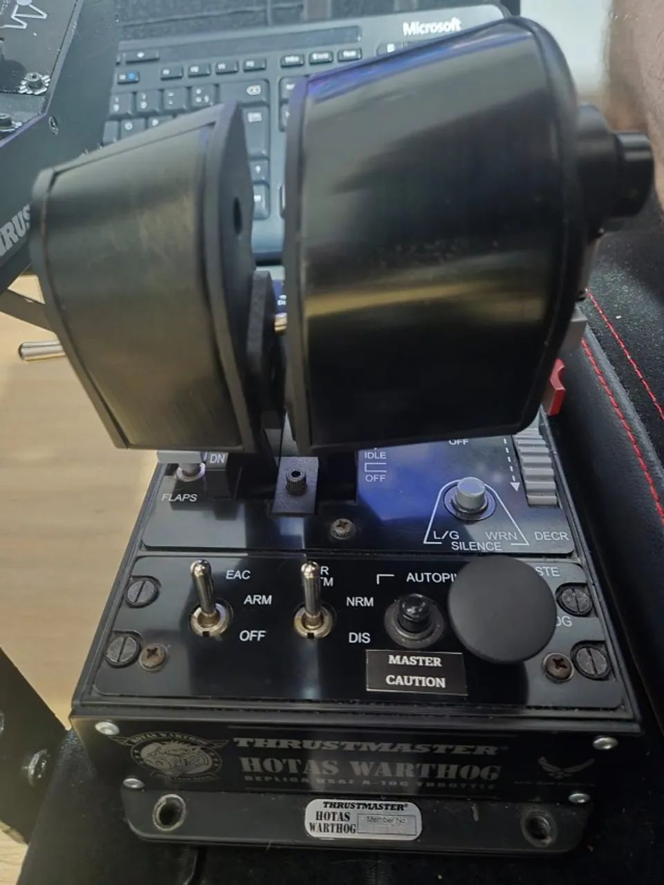 Thrustmaster Warthog Dual Throttle - Usado