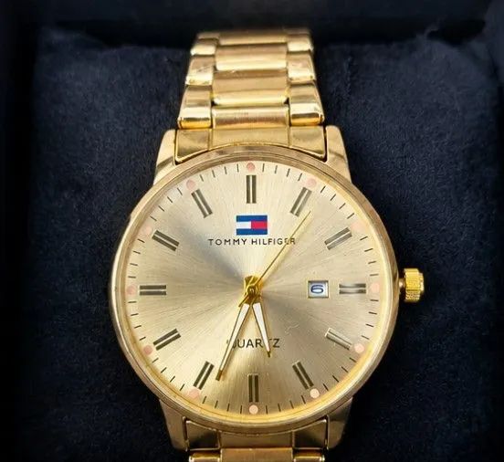 Relógio Tommy Hilfiger Dourado