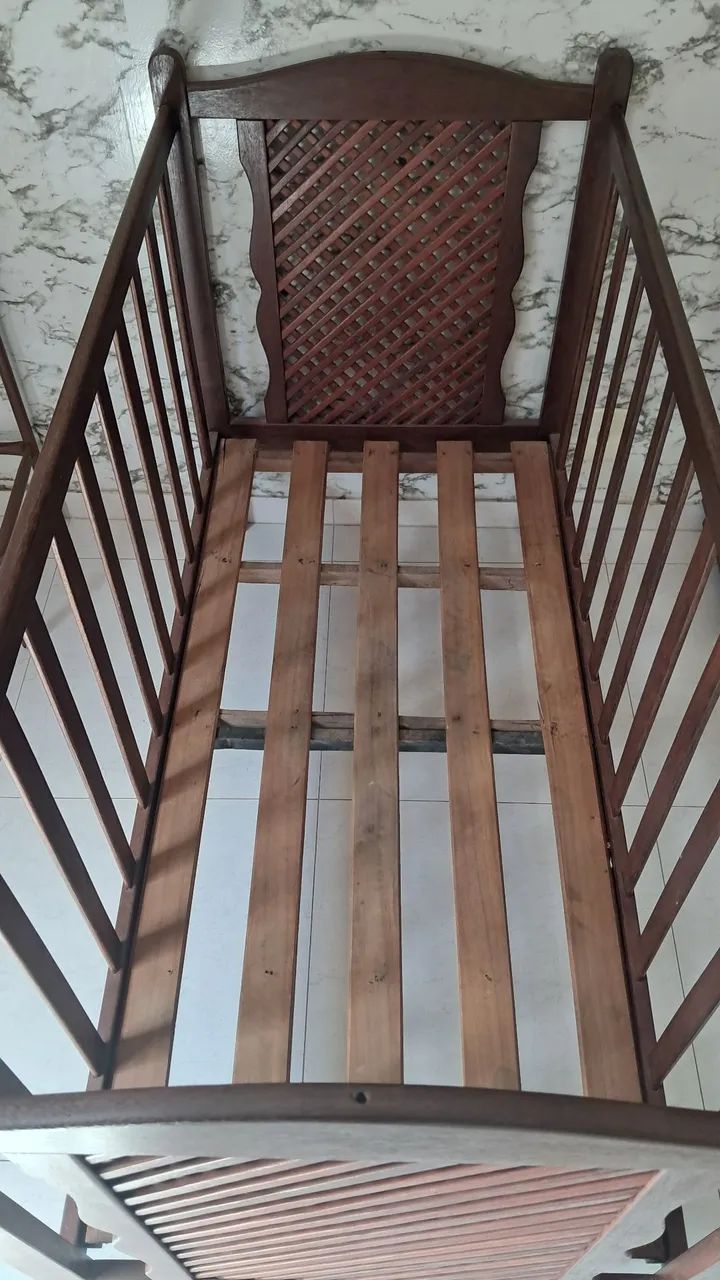 Berço de sucupira com colchão pouco usado - Foto 4