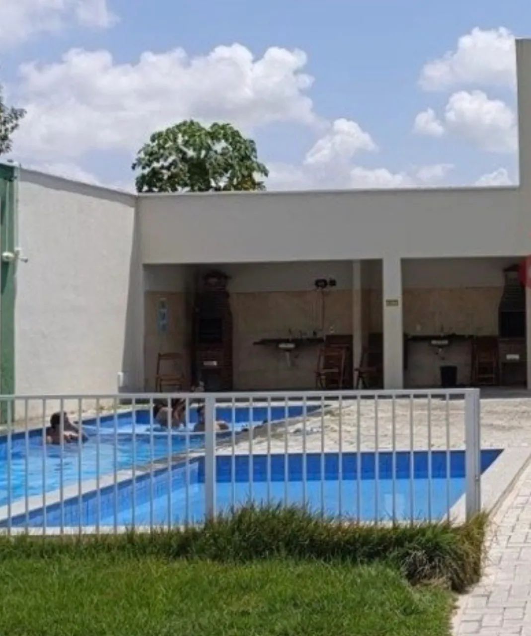 Casa em condomínio fechado 