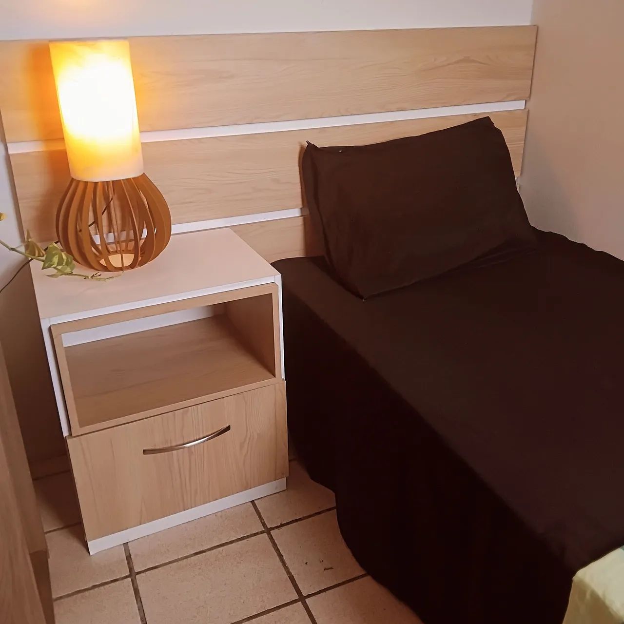 QUARTO MOBILIADO + ALMOÇO  - Foto 4
