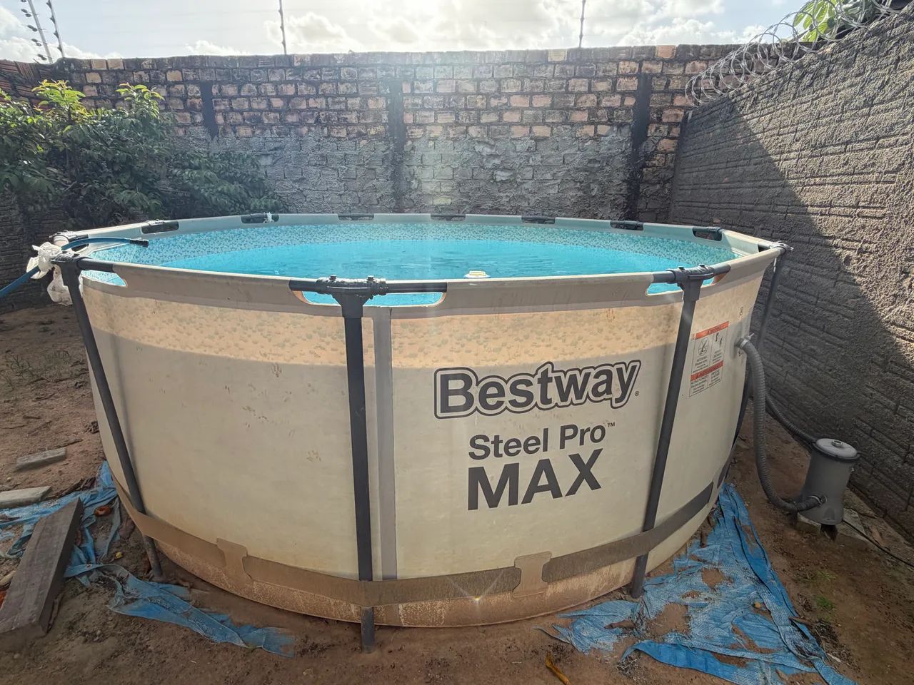 Piscina estrutural Bestway 10.250 litros - Foto 4
