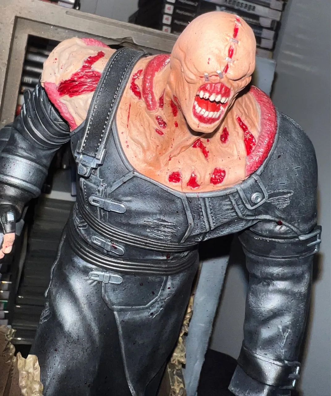 Boneco nêmesis resident evil  - Foto 3