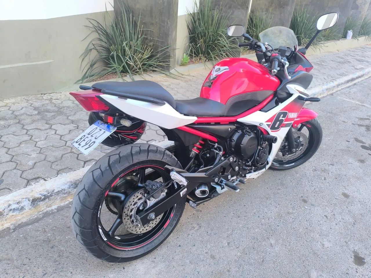 Xj6f 