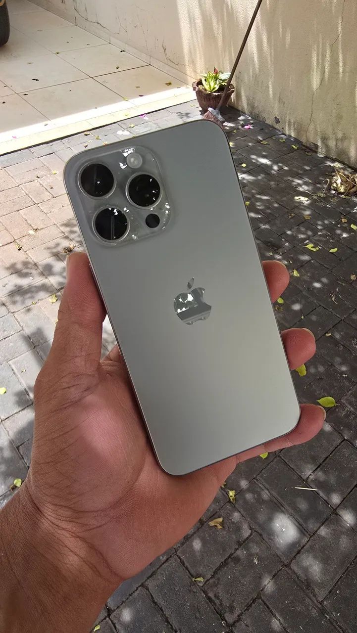 iPhone 15 Pro Max 256GB - Foto 2
