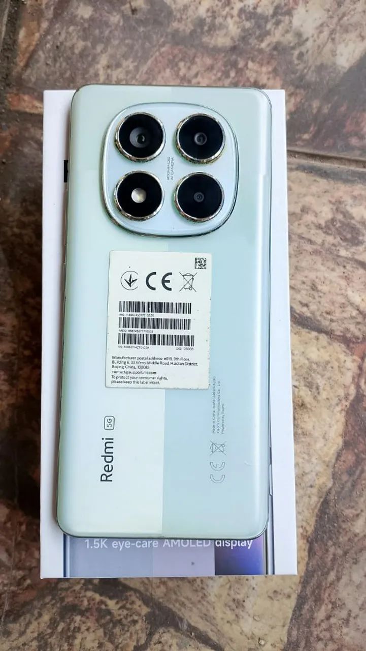 Redmi note 14pro 5g sem marcas de uso, com caixa e garantia de 3 meses ainda. 