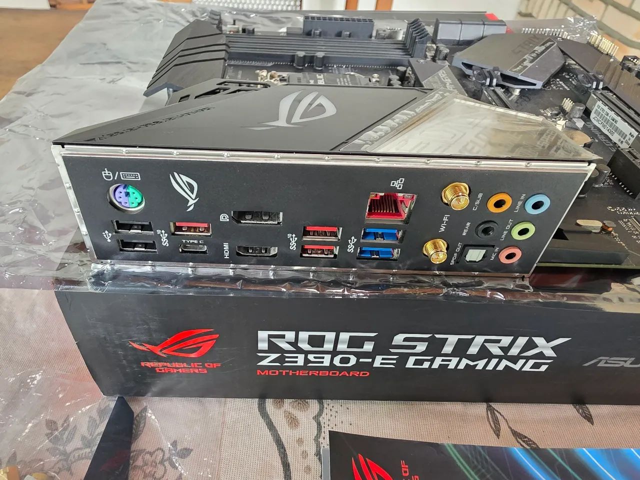 Placa mãe Asus Rog Z390-E  - Foto 4