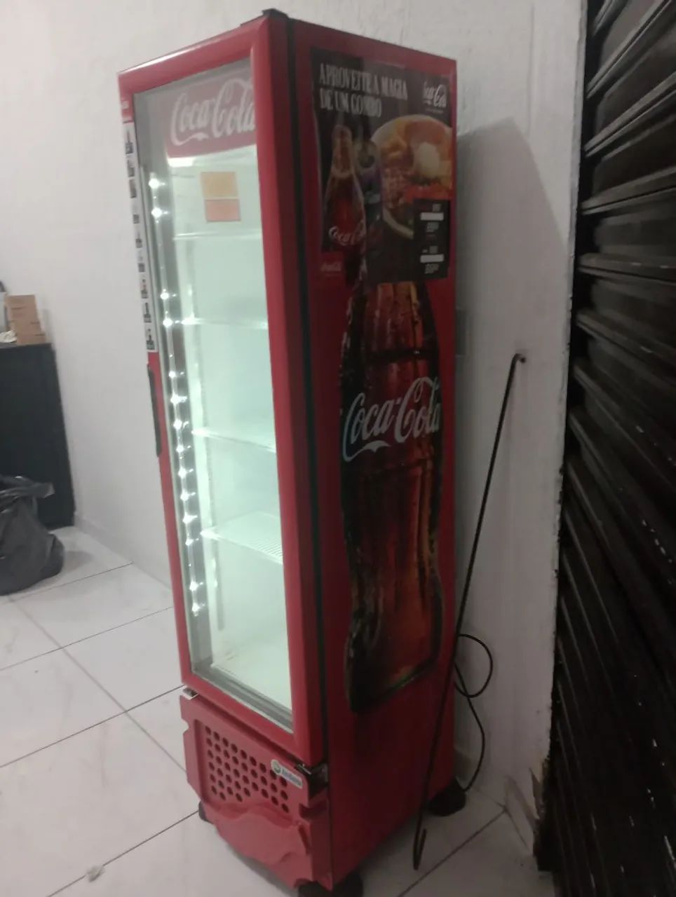 Expositora Slim CoCa Cola Personalizada - Foto 2