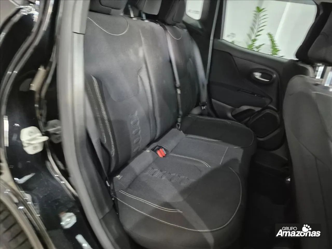 Jeep Renegade Sport T270 1.3 TB 4x2 Flex Aut., foto 16 de 20