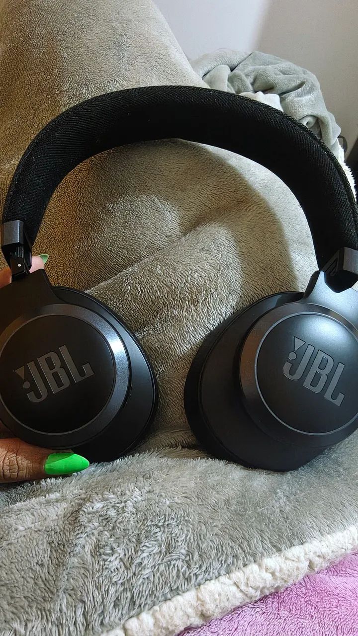 Fone JBL Live 770nc