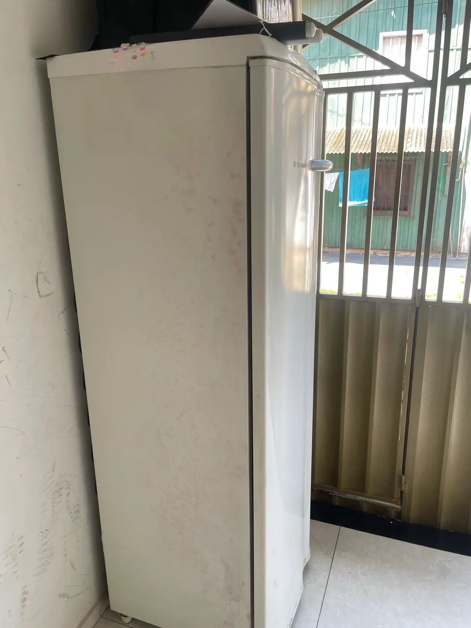 Vendo freezer Electrolux em perfeito estado. - Foto 4