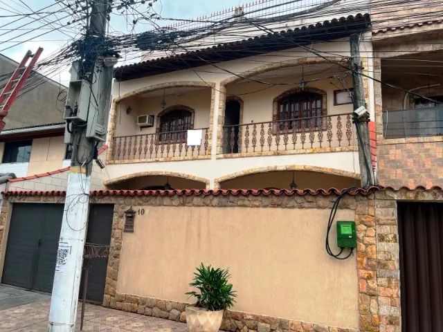 Bangu / Parque Leopoldina:  Linda casa 4 quartos com piscina.