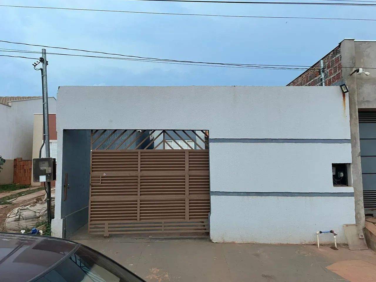 vendo ágio de casa com 2 quartos em varzea grande