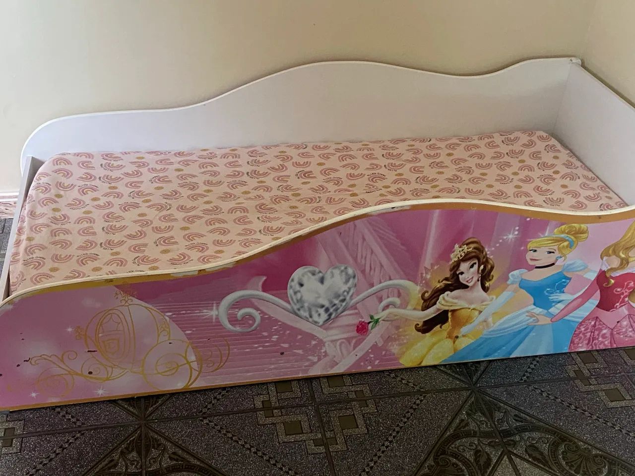 Cama com colchão  - Foto 2
