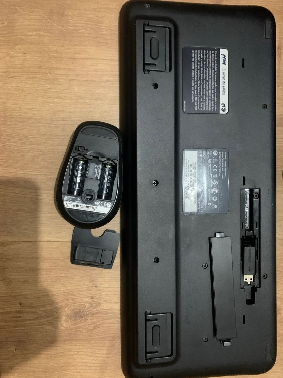 Kit Teclado e Mouse Sem Fio Microsoft Wireless Desktop 2000 (Original)