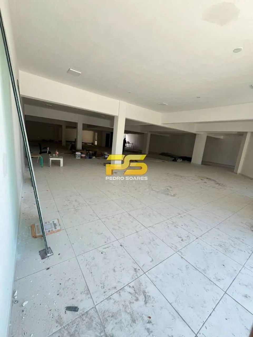 PRÉDIO PARA LOCAÇÃO, TÉRREO COM 1.300m² NA EPITÁCIO PESSOA