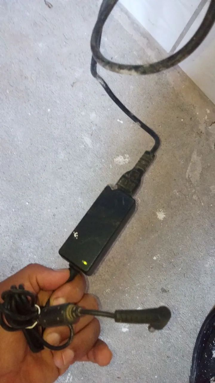 Fonte de netbook 19 v 