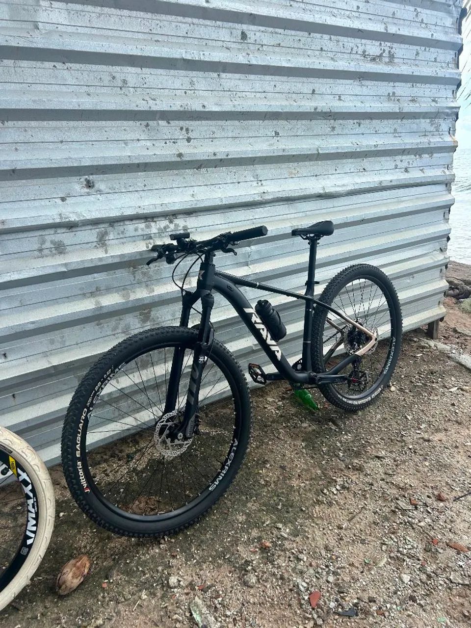 RAVA CAVE XT 