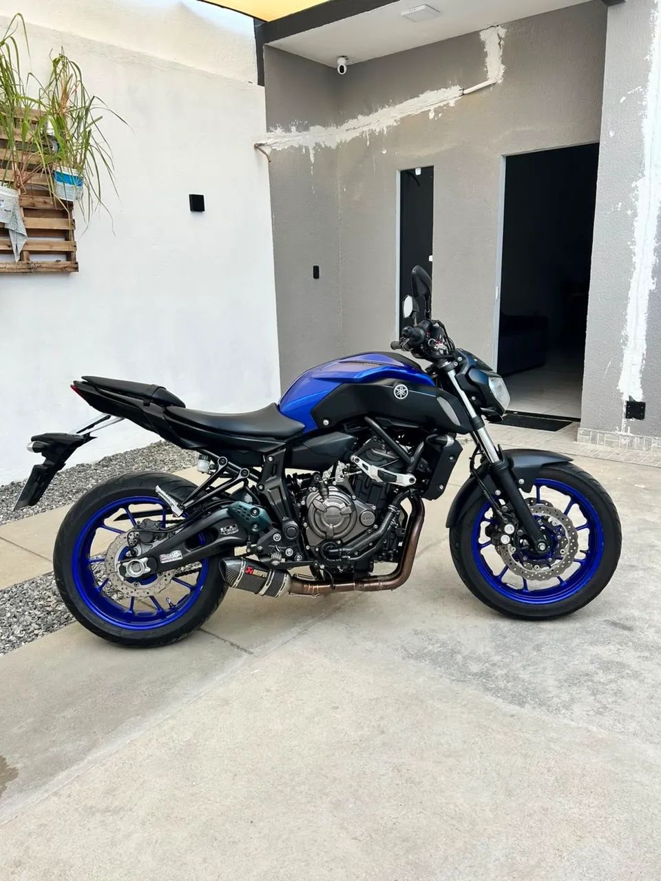 Mt07 2021 abs