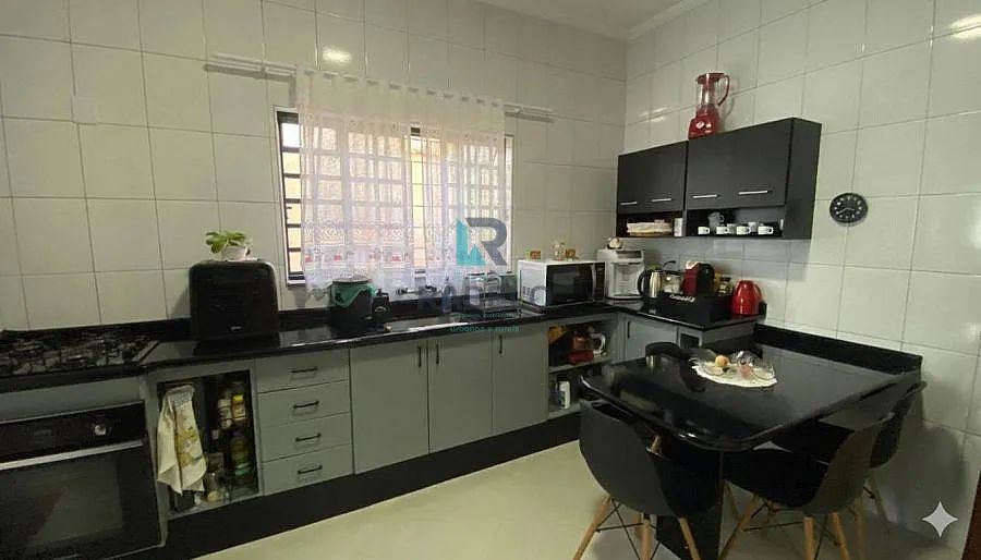 SOBRADO COM 4 QUARTOS NA VILA NUNES EM LORENA-SP - Foto 5