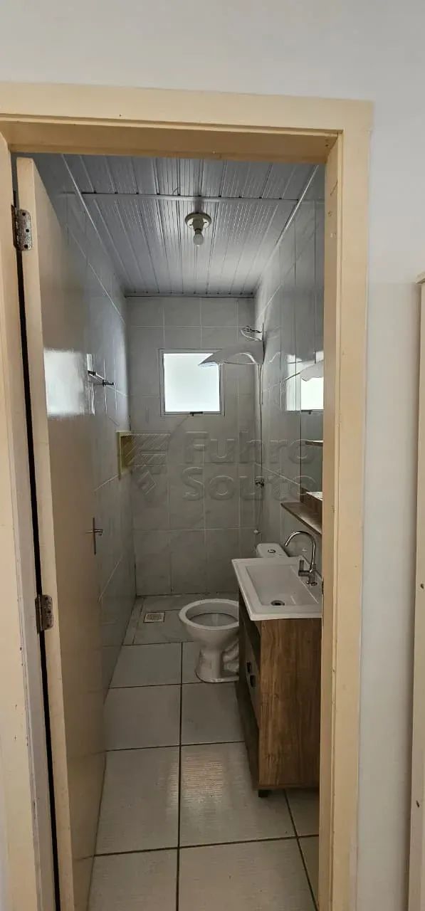 Casa com 2 Dormitórios, Ampla Churrasqueira e Pátio no Arcobaleno - Foto 4