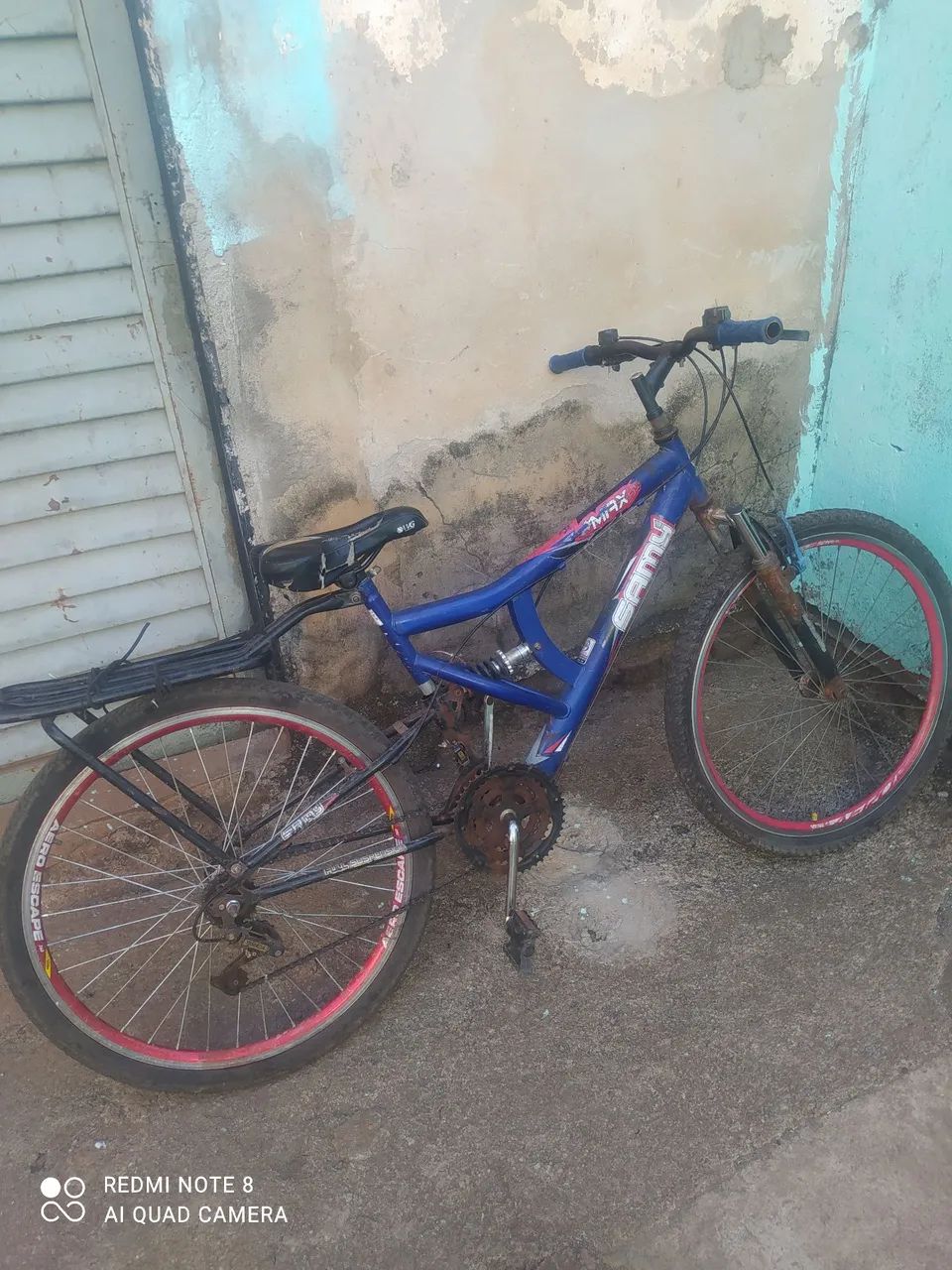 Bicicleta boa não vou usar mas quero vender 