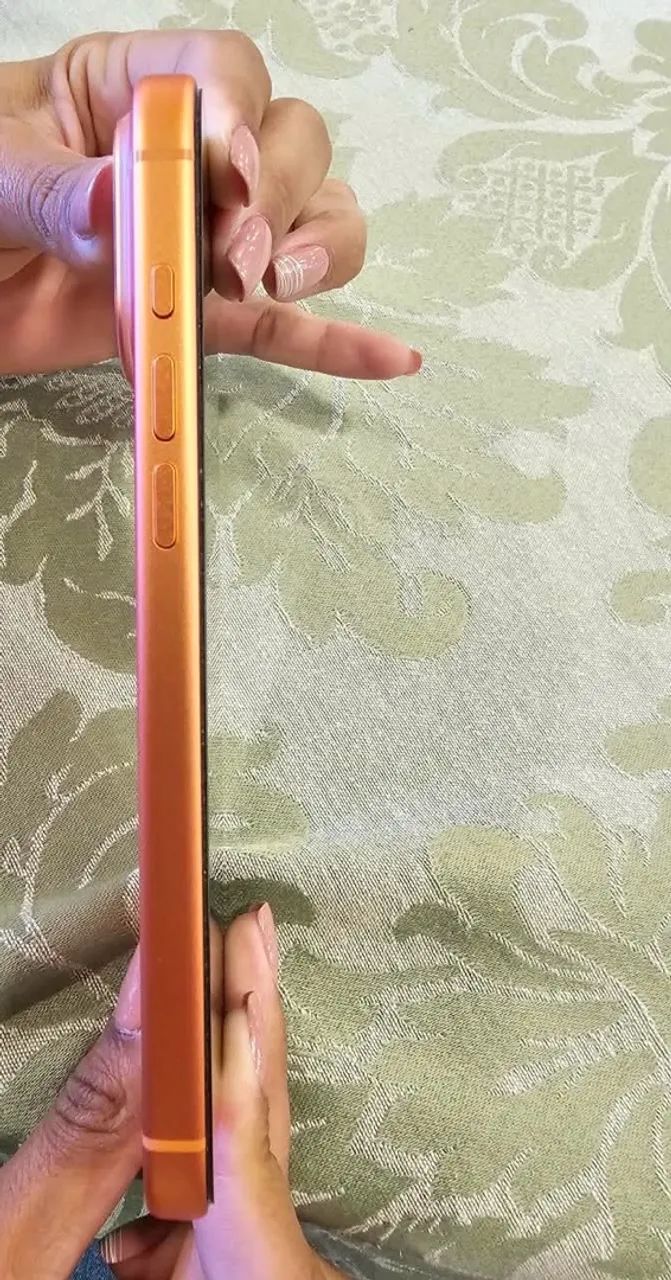 iPhone 17 pro max laranja  - Foto 2