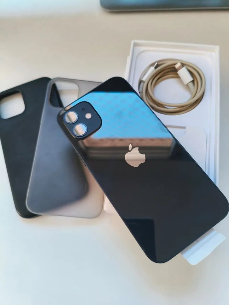 Iphone 12 Preto + Caixa e Carregador