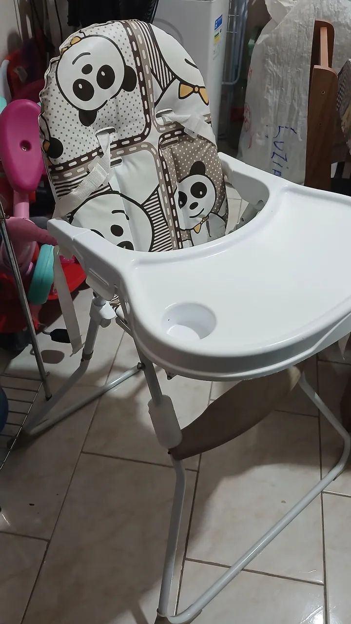 Cadeira de alimentação infantil 