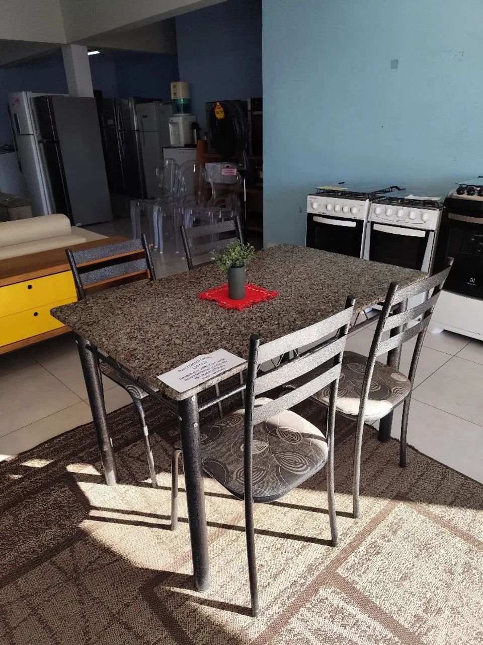 Mesa De Mármore Com 4 Cadeiras  - Foto 3
