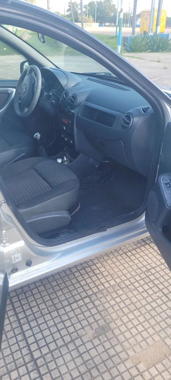 Renault Sandero Expression Hi-flex 1.0 16V 5P 2012 - Foto 5