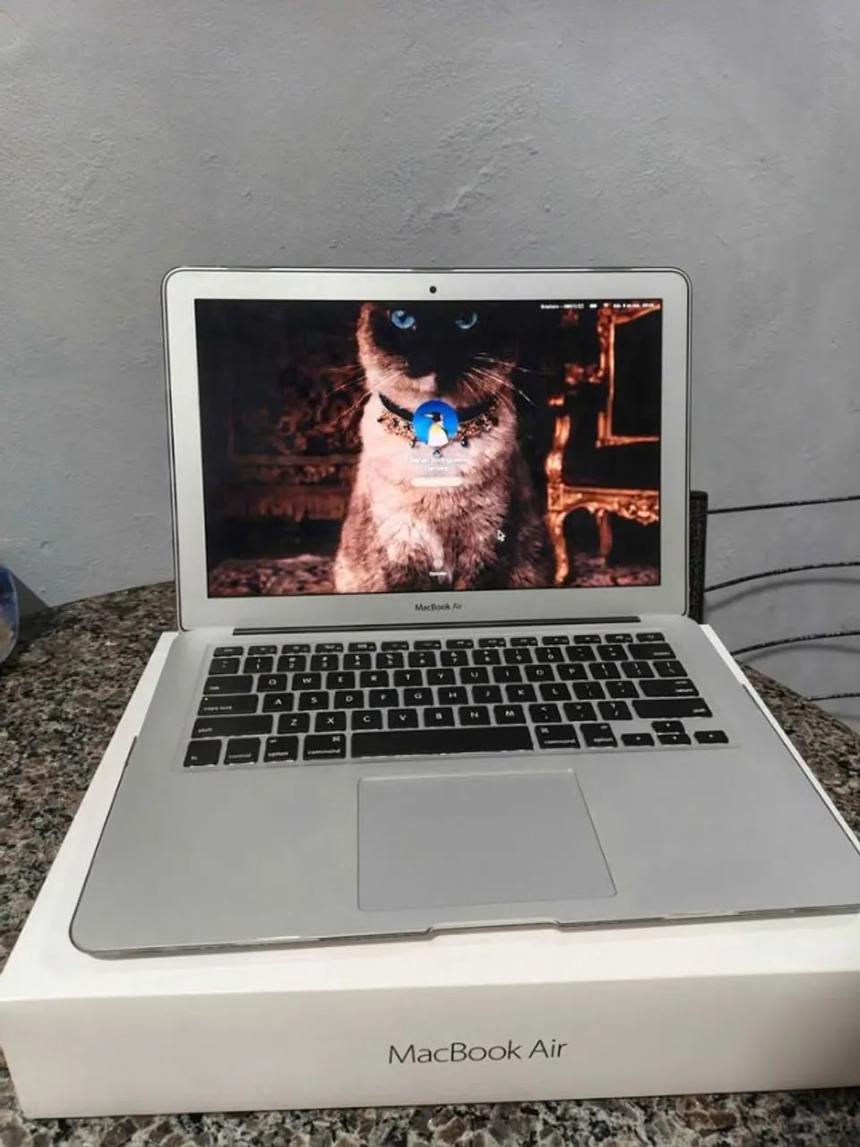 Macbook Air 2017 - i5 - 8GB RAM - Com caixa em ótimo estado