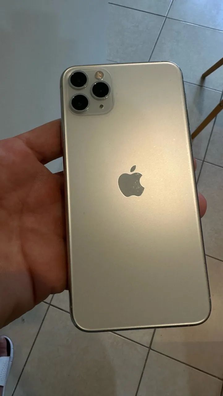 Vendo Iphone 11 pro max disponível  - Foto 2