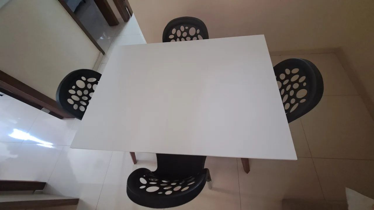 Mesa com 4 cadeiras - Foto 3