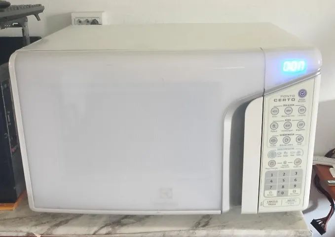 Micro-ondas 31L Electrolux 127V
